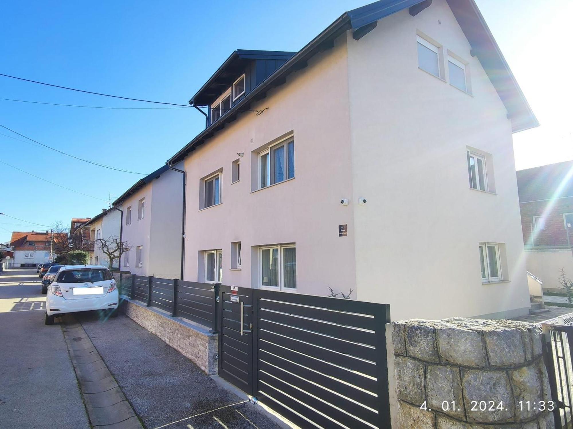 Lumani Apartment Zagreb With Free Parking 外观 照片