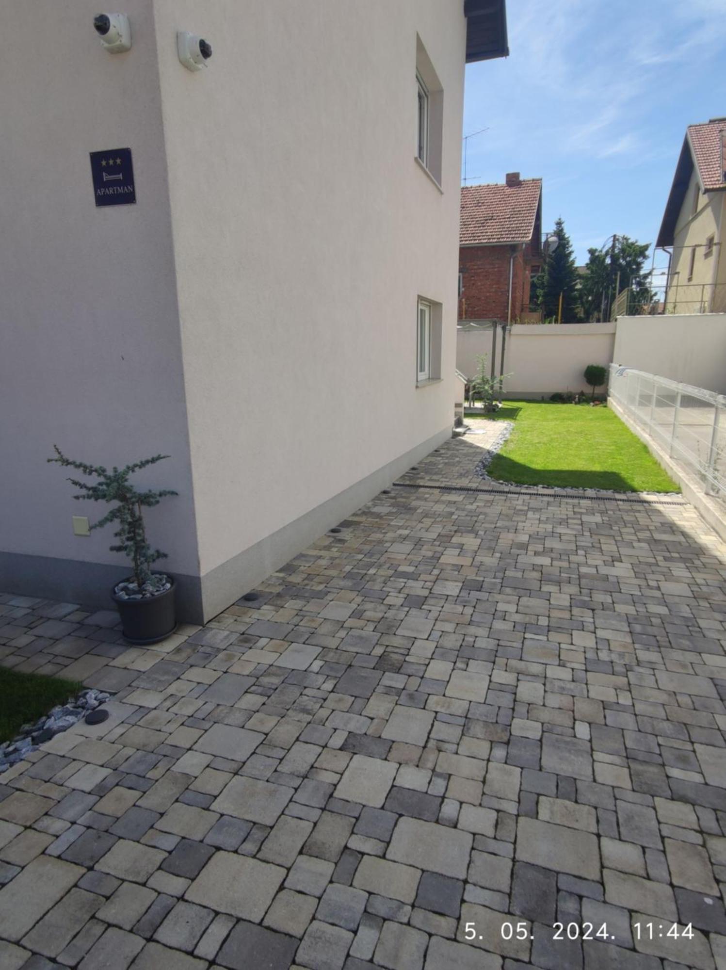 Lumani Apartment Zagreb With Free Parking 外观 照片