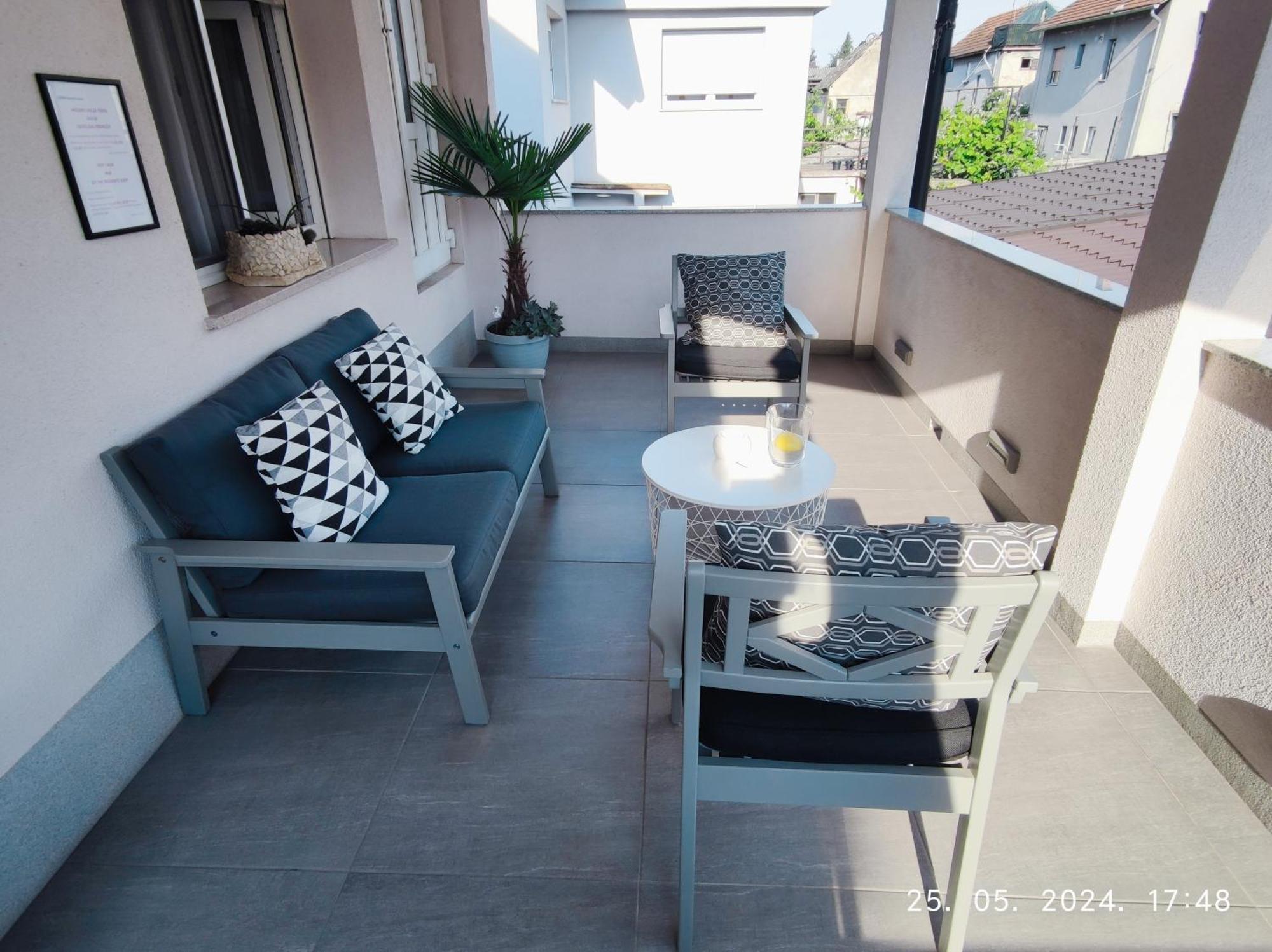 Lumani Apartment Zagreb With Free Parking 外观 照片